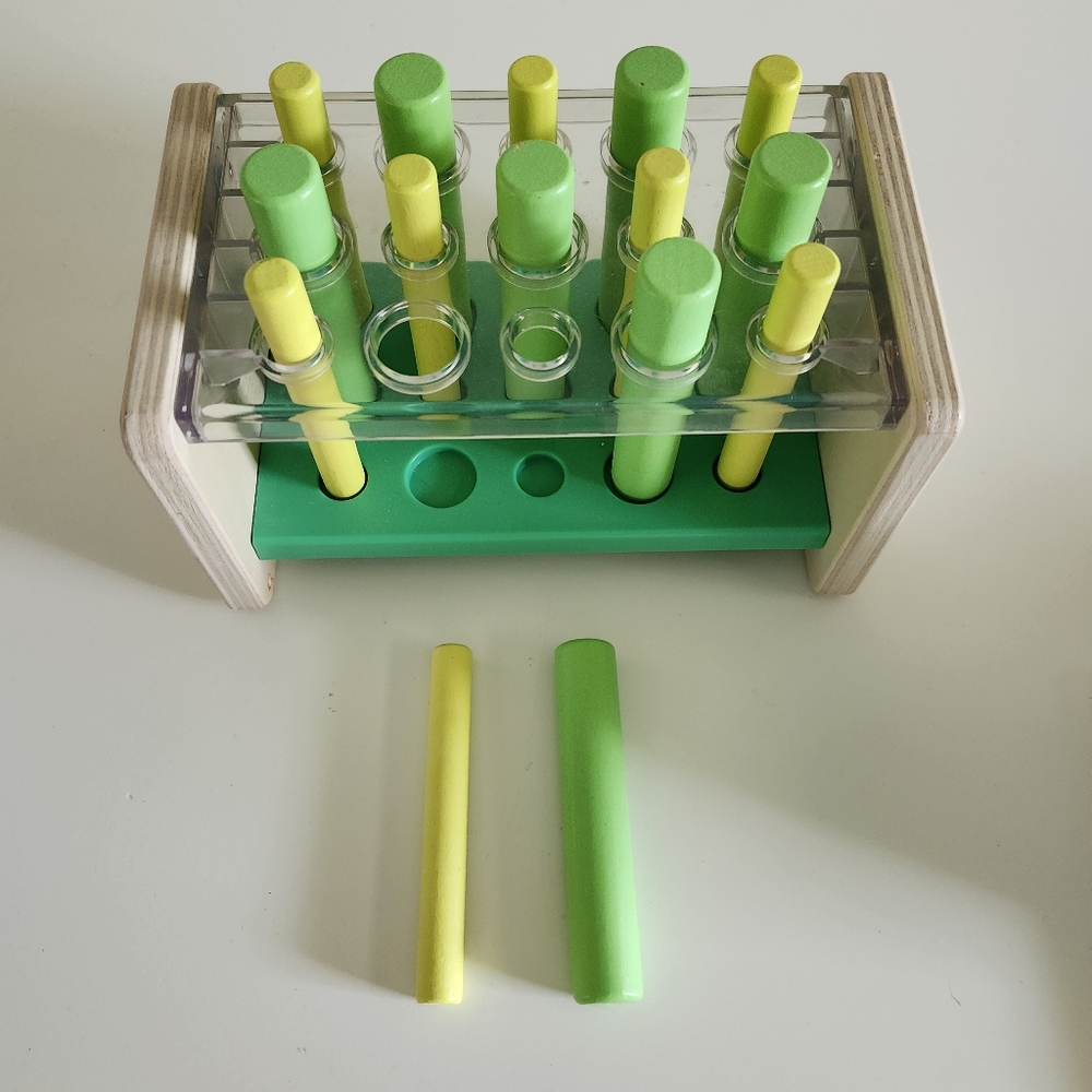 LOVEVERY PEG SORTER PUZZLE